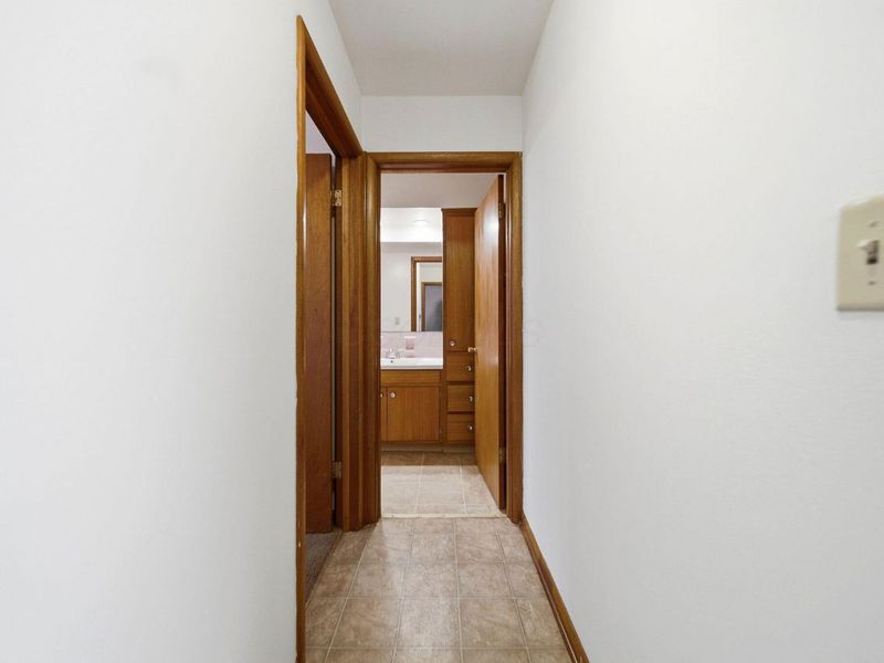 4231 Glenmawr Avenue, Columbus, OH 43224 Photo 26