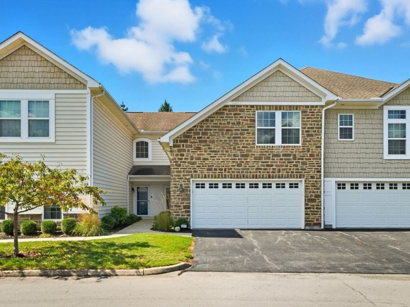 5017 Calais Drive, Columbus, OH 43221 Photo 2