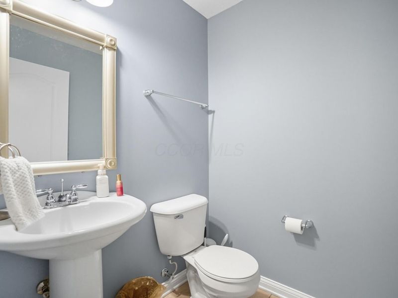 5017 Calais Drive, Columbus, OH 43221 Photo 23