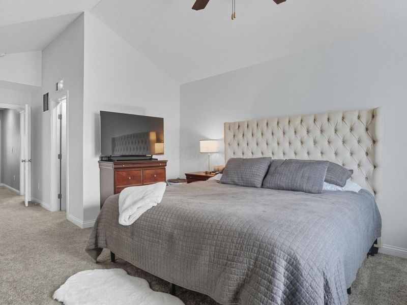 5017 Calais Drive, Columbus, OH 43221 Photo 30