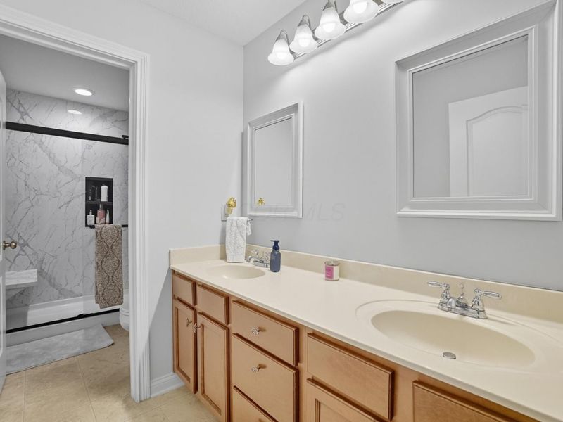 5017 Calais Drive, Columbus, OH 43221 Photo 31