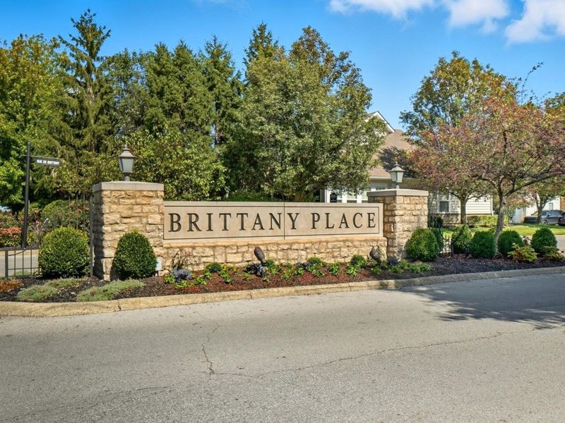 5017 Calais Drive, Columbus, OH 43221 Photo 47