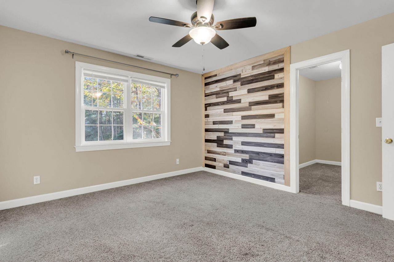 4201 Meadowbrook Court Photo 33