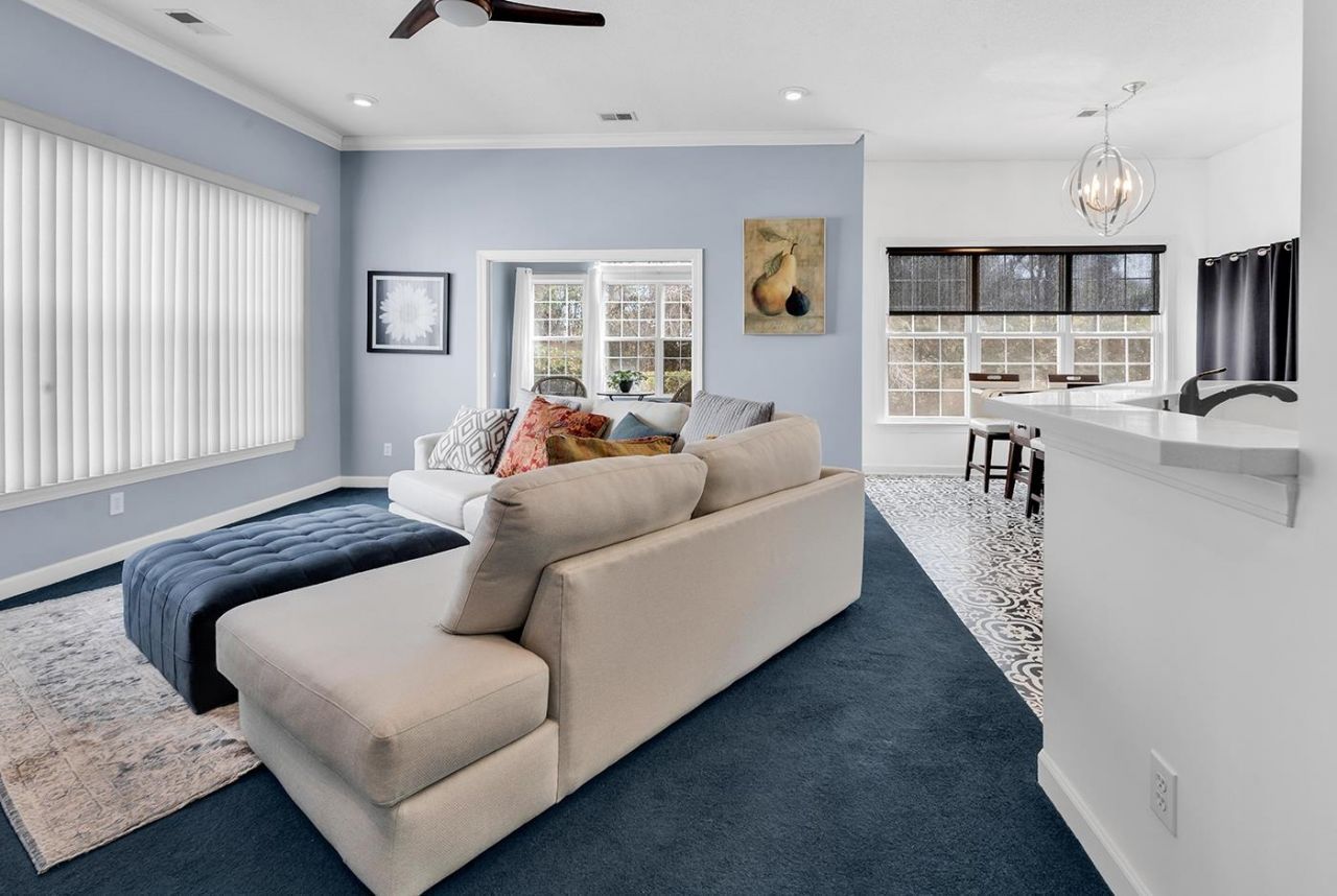 1183 N Blackmoor Dr. Photo 18