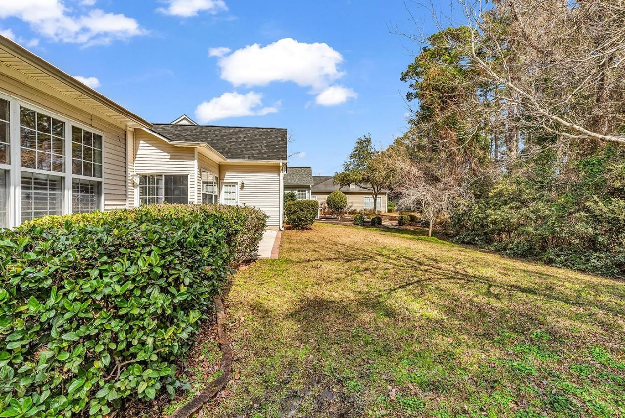 1183 N Blackmoor Dr. Photo 42