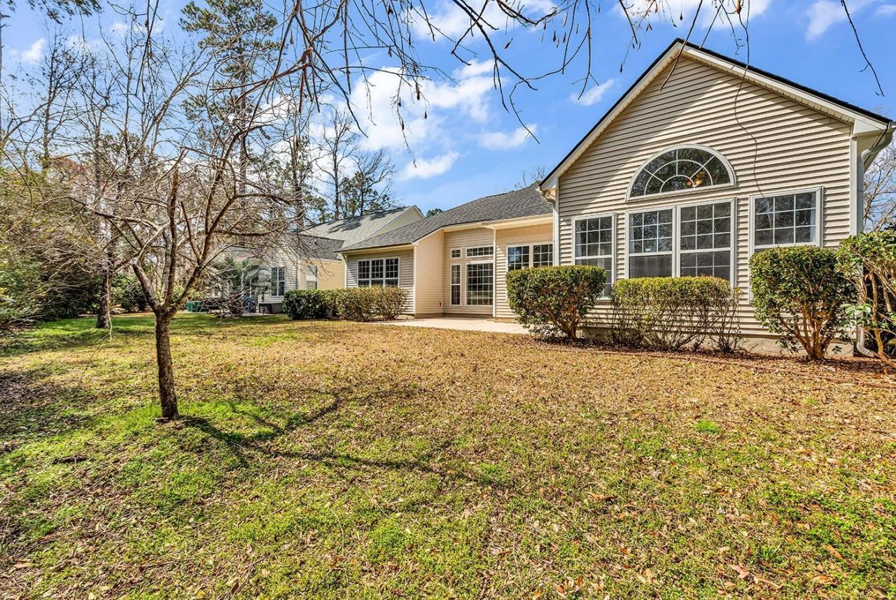 1183 N Blackmoor Dr. Photo 43