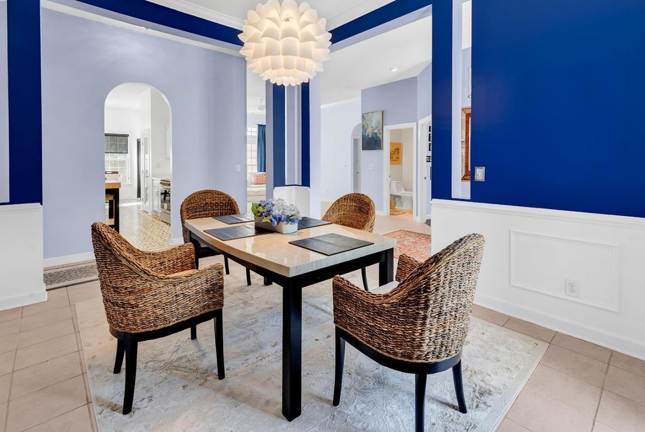 1183 N Blackmoor Dr. Photo 45