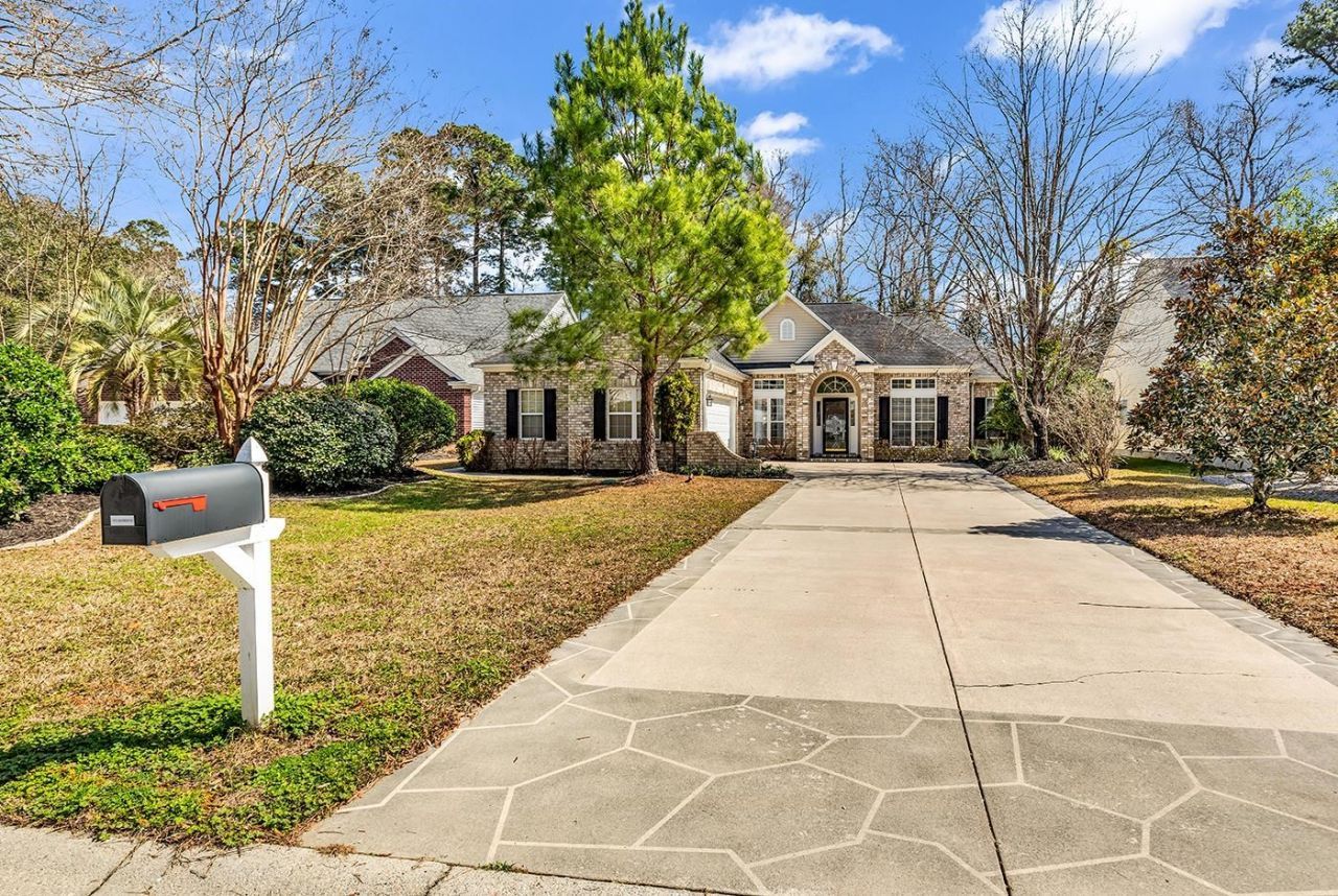 1183 N Blackmoor Dr. Photo 53