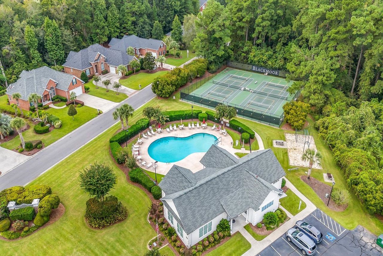 1183 N Blackmoor Dr. Photo 68