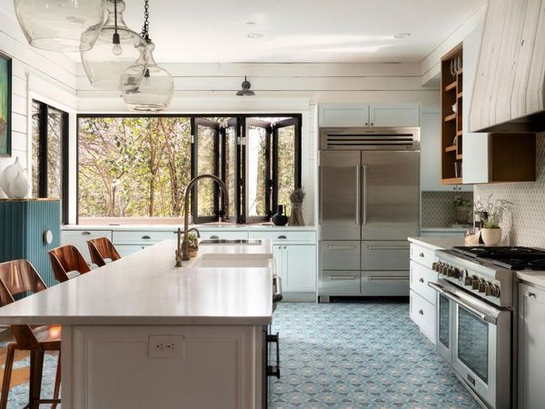 703 E Live Oak ST , Austin, TX 78704