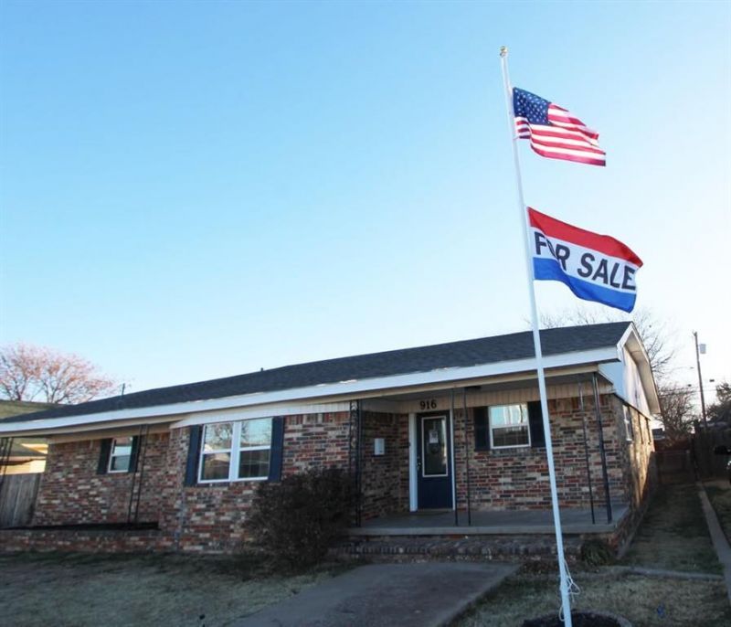916 N Lee Street, Altus, OK 73521 Main Photo
