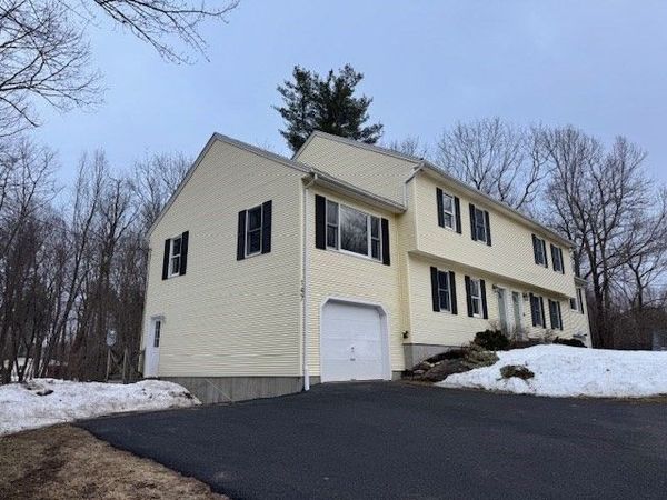 147 East County Road, Unit 147, Rutland, MA 01543