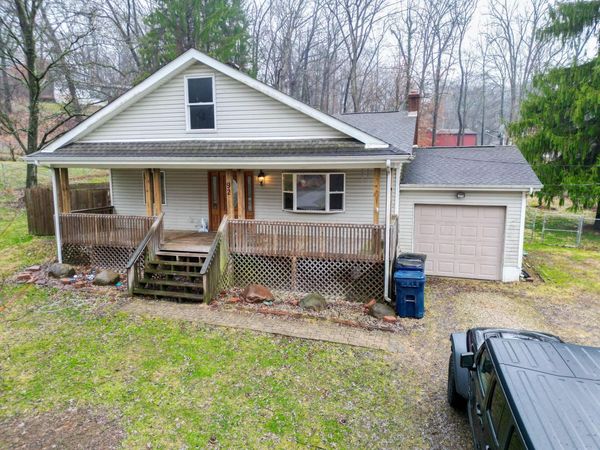 92 Brentview Drive NE, Newark, OH 43055