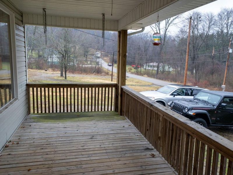 92 Brentview Drive NE, Newark, OH 43055 Photo 3