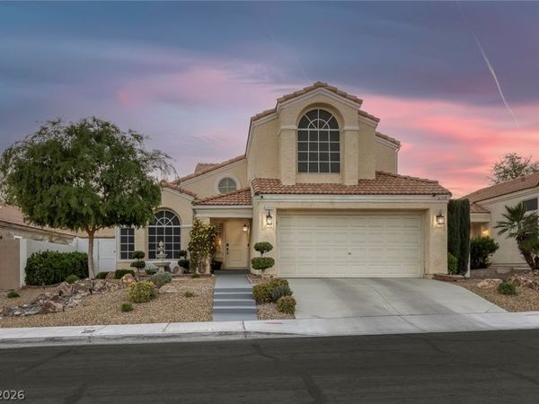 3329 Pond Run Circle, Las Vegas, NV 89117