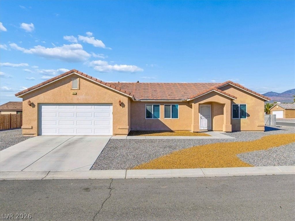 690 Lampshire Lane, Pahrump, NV 89060 Main Photo