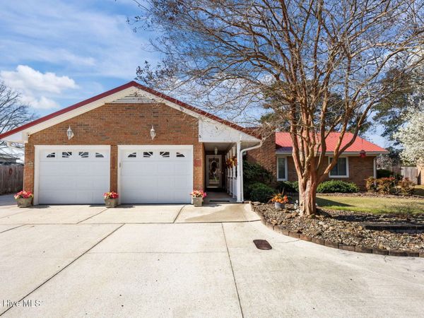 209 Sweetbriar Lane, Havelock, NC 28532