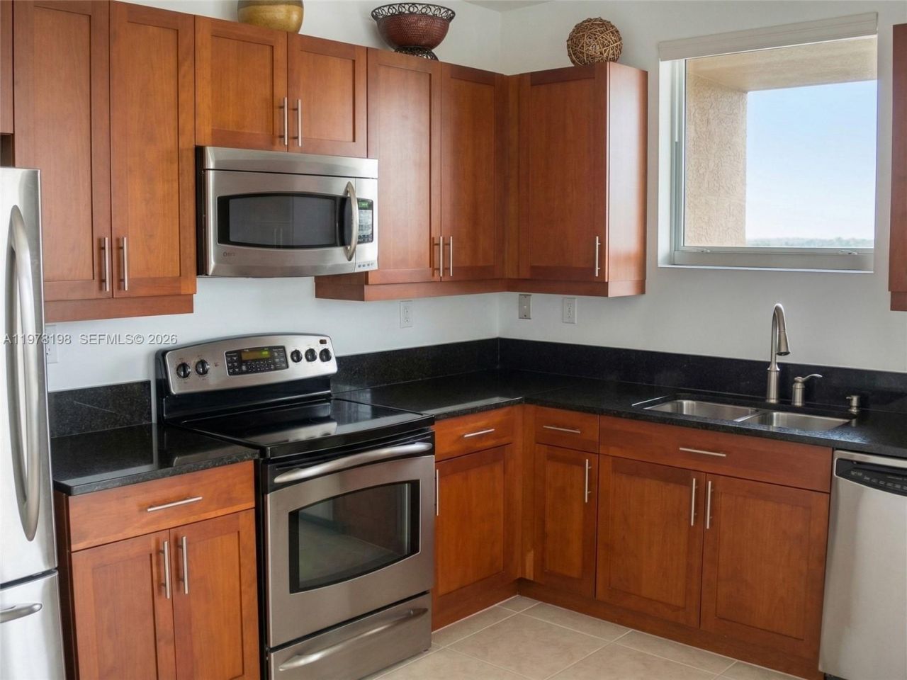 1308 SW 3rd Ct, Fort Lauderdale, FL 33312 Photo