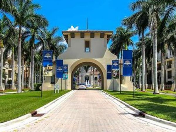 3020 NW 125th Ave, Unit 211, Sunrise, FL 33323