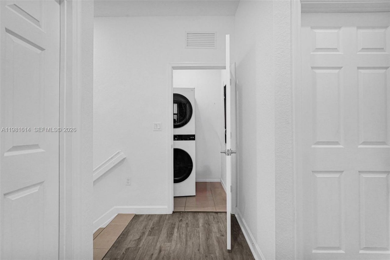 1901 SW 5th Ct, Fort Lauderdale, FL 33312 Photo