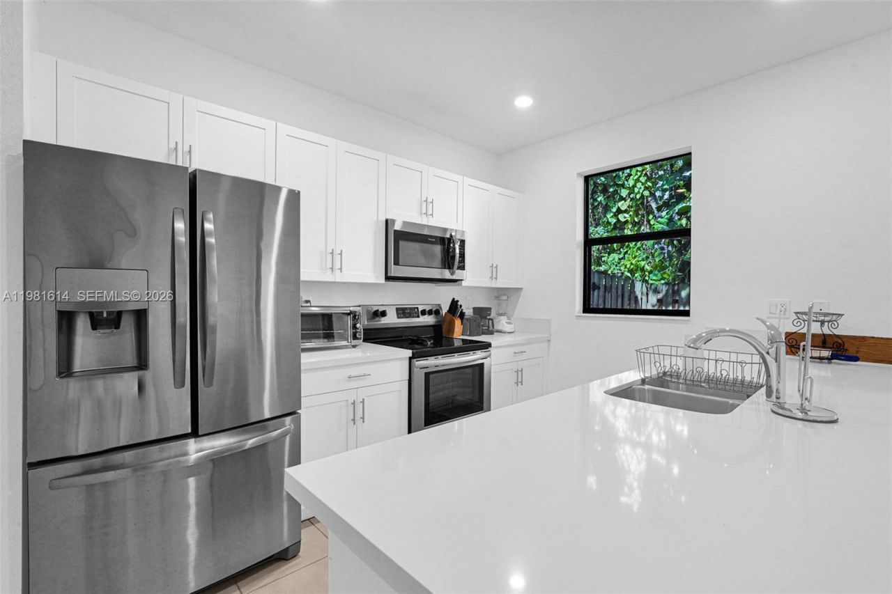 1901 SW 5th Ct, Fort Lauderdale, FL 33312 Photo