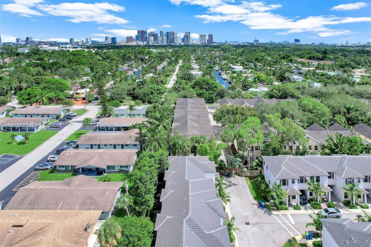 1901 SW 5th Ct, Fort Lauderdale, FL 33312 Photo