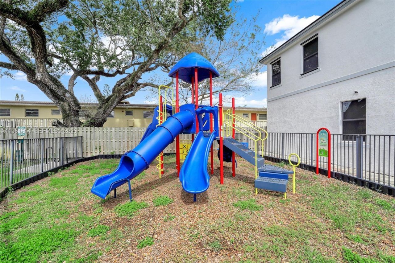 1901 SW 5th Ct, Fort Lauderdale, FL 33312 Photo