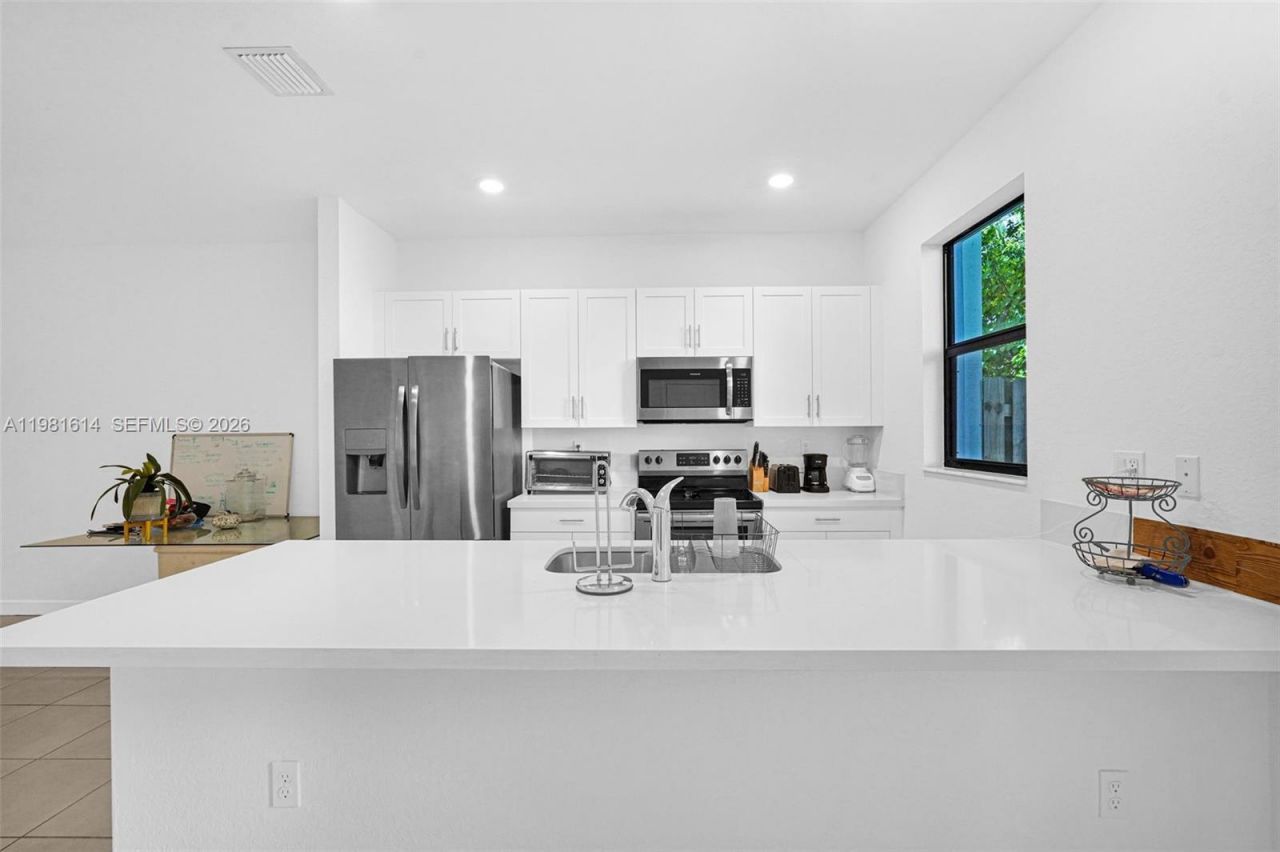 1901 SW 5th Ct, Fort Lauderdale, FL 33312 Photo