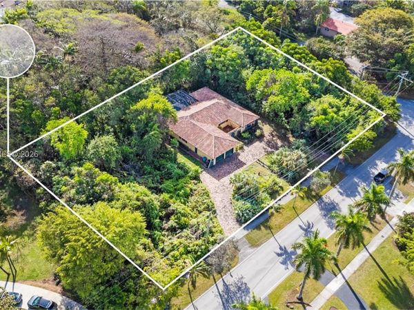 12351 SW 107th Ave , Miami, FL 33176