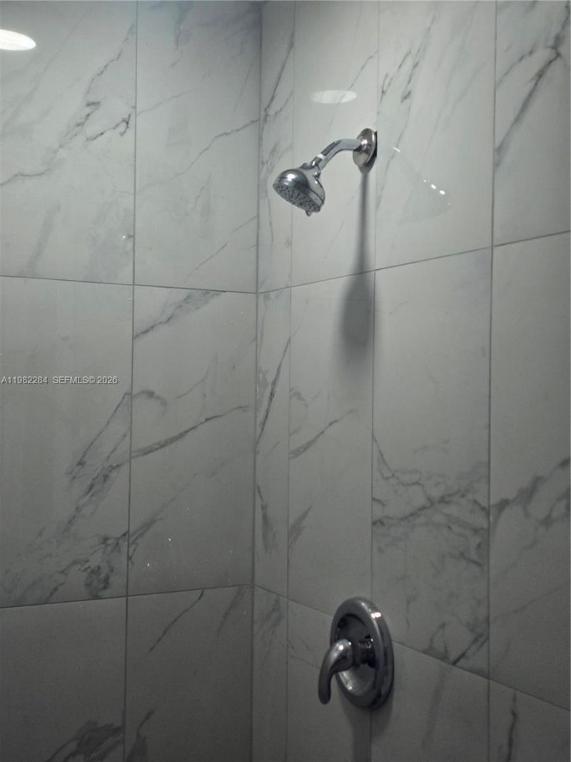 252 NE 212th Ter, Miami, FL 33179 Photo