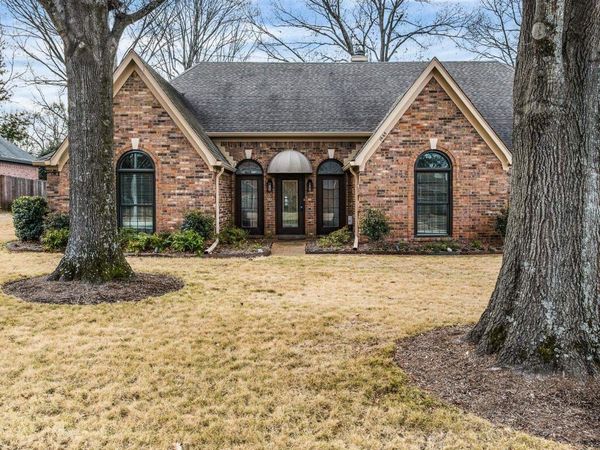 1665 NESHOBA TRACE CV, Germantown, TN 38138