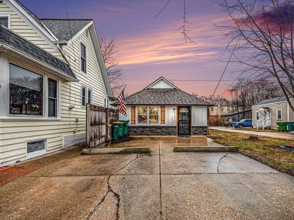 215 W Main Street, Kirkland, IL 60146