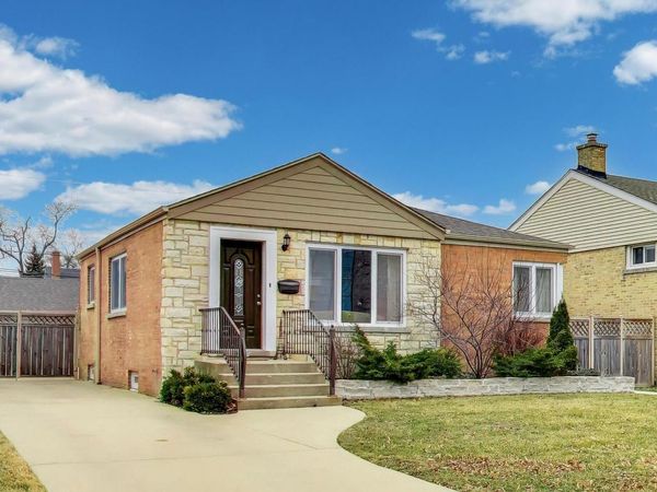 1841 N 76th Avenue , Elmwood Park, IL 60707