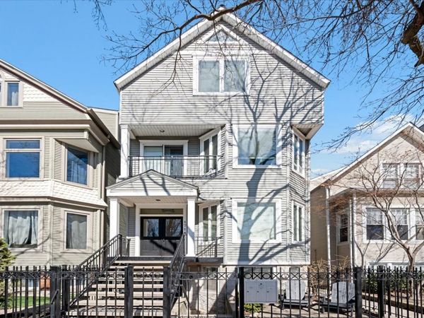 1714 W School Street , Unit 1, Chicago, IL 60657