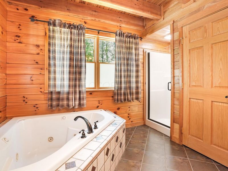 18188 Buckingham Road , Logan, OH 43138 Photo 24