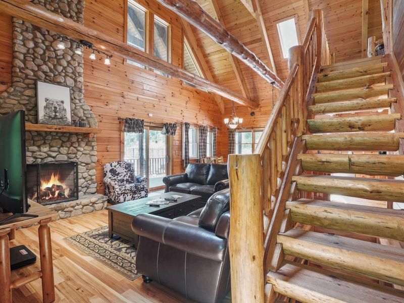 18188 Buckingham Road , Logan, OH 43138 Photo 5