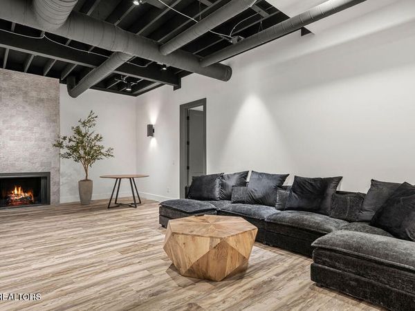 4406 Long Rifle Rd, Sevierville, TN 37862