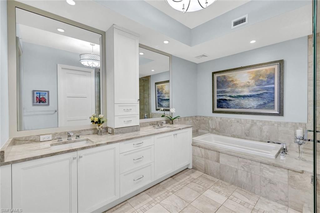 1035 3rd Ave S, Unit 201, Naples, FL 34102 Photo