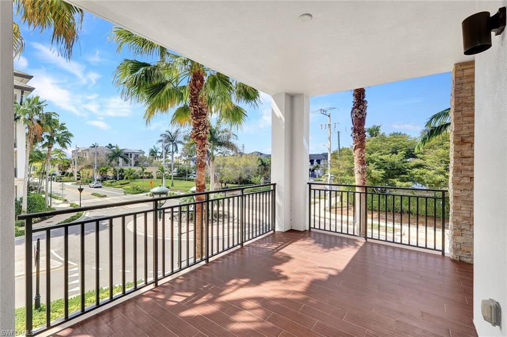 1035 3rd Ave S, Unit 201, Naples, FL 34102 Photo