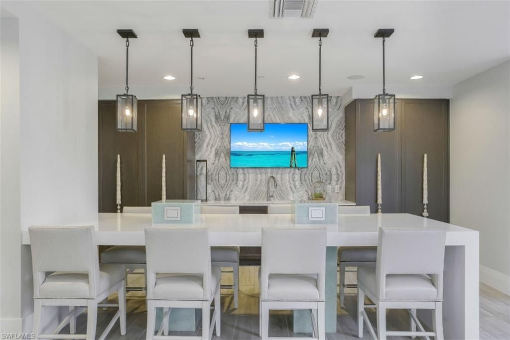 1035 3rd Ave S, Unit 201, Naples, FL 34102 Photo