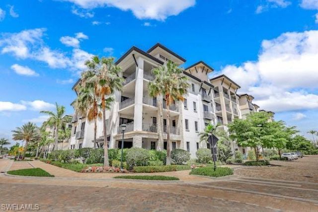 1035 3rd Ave S, Unit 201, Naples, FL 34102 Photo