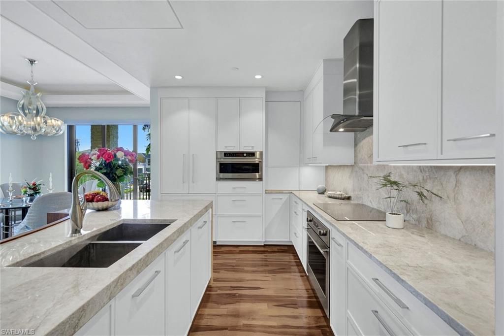 1035 3rd Ave S, Unit 201, Naples, FL 34102 Photo