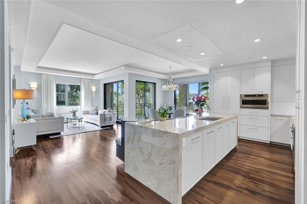 1035 3rd Ave S, Unit 201, Naples, FL 34102 Photo