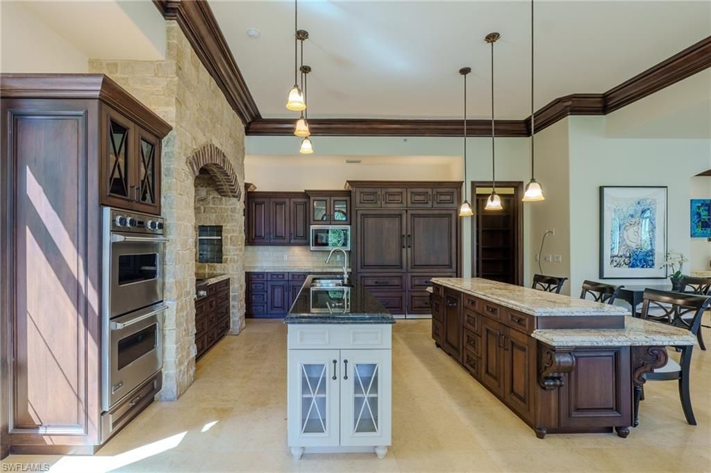 200 S Golf Dr, Naples, FL 34102 Photo