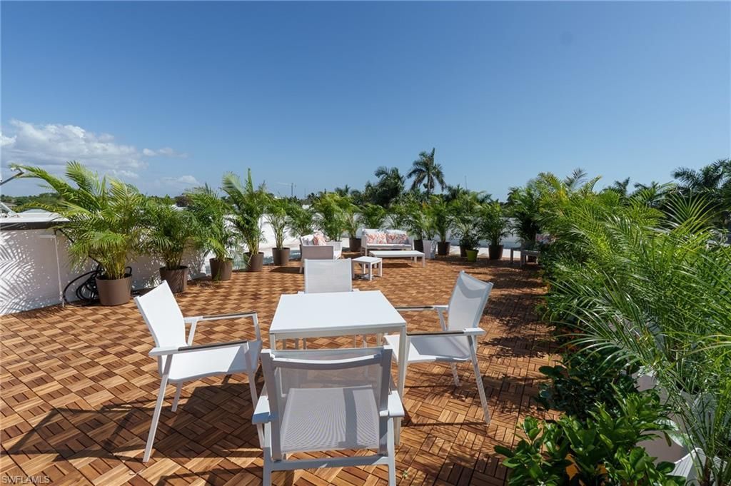 200 S Golf Dr, Naples, FL 34102 Photo