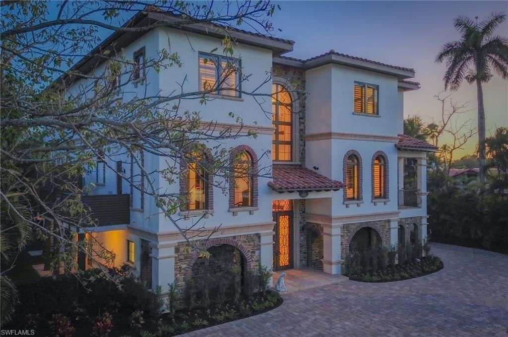 200 S Golf Dr, Naples, FL 34102 Photo