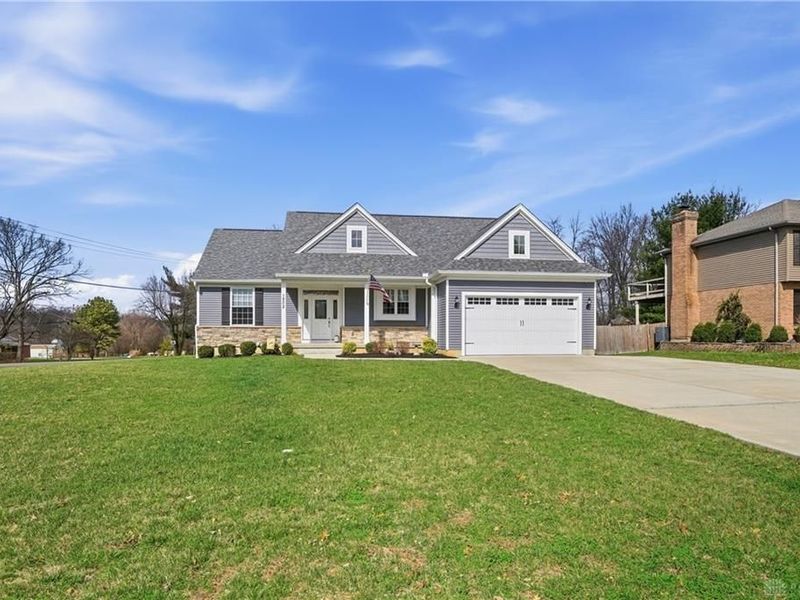 1802 Chapel Woods Drive, Batavia, OH 45103 Photo 5