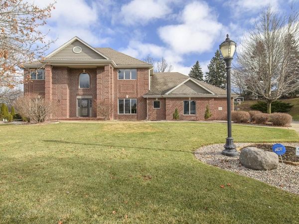 18840 Saratoga COURT, Brookfield, WI 53045