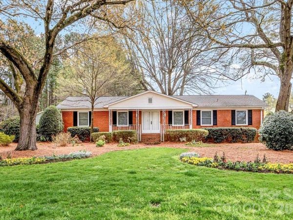 1224 Vickie Lane , Matthews, NC 28104