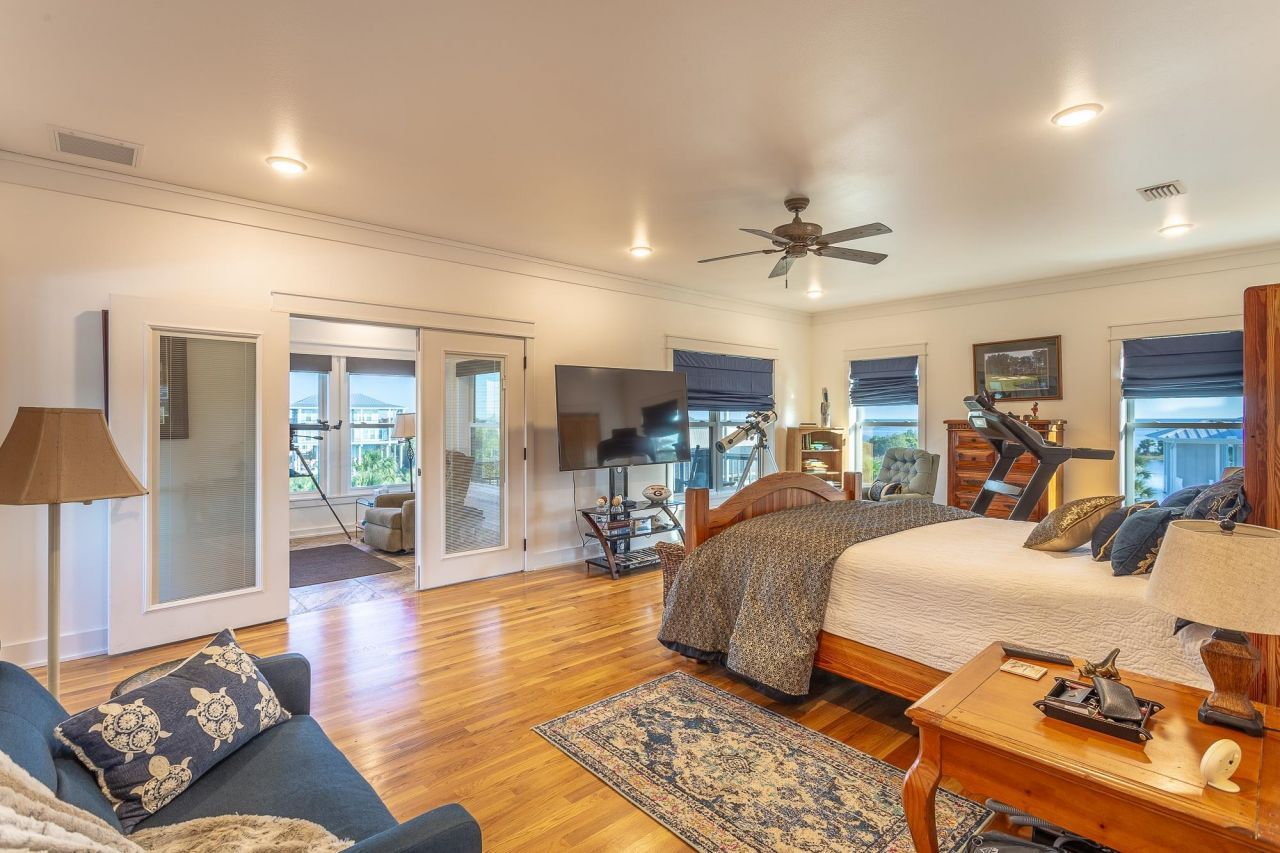 150 Royster Drive , Crawfordville, FL 32327 Photo